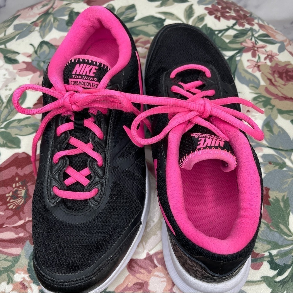 Nike | Training Core Motion Tr2 | Sz 7 - Picture 4 of 9